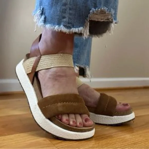 OTBT | Shoes | Otbt Graceville Brown Suede Womens Sandals  display picture 1